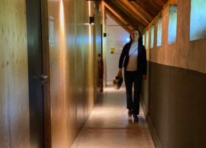 Het interieur van de groepsaccommodatie in Delden.